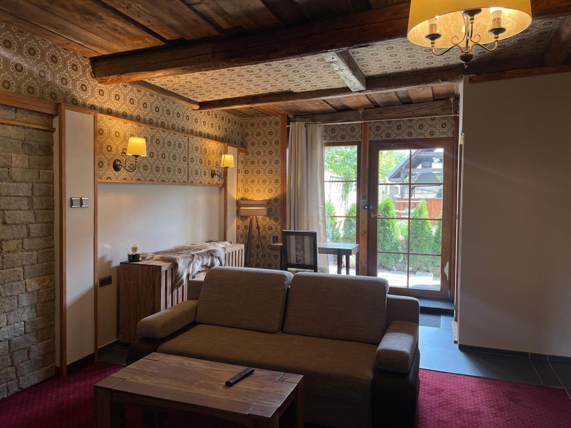 Hotel Veveri Veverska Bityska Exteriör bild