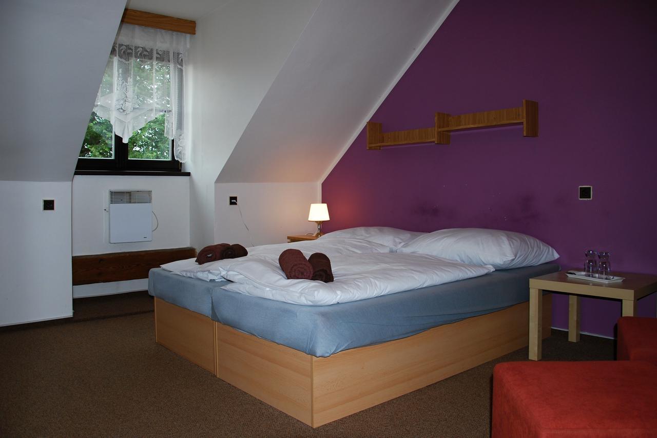 Hotel Veveri Veverska Bityska Exteriör bild